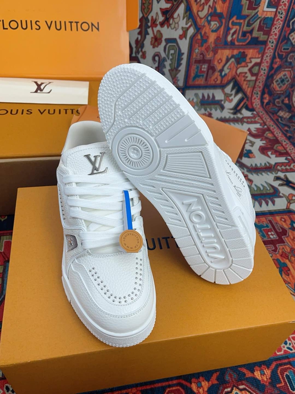 ルイヴィトン靴角部分ディテール